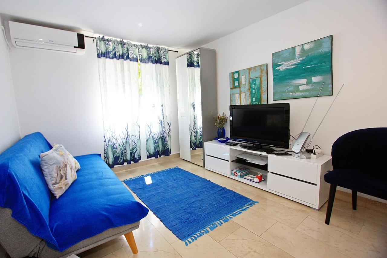 Apartment Zorica Supetar Buitenkant foto