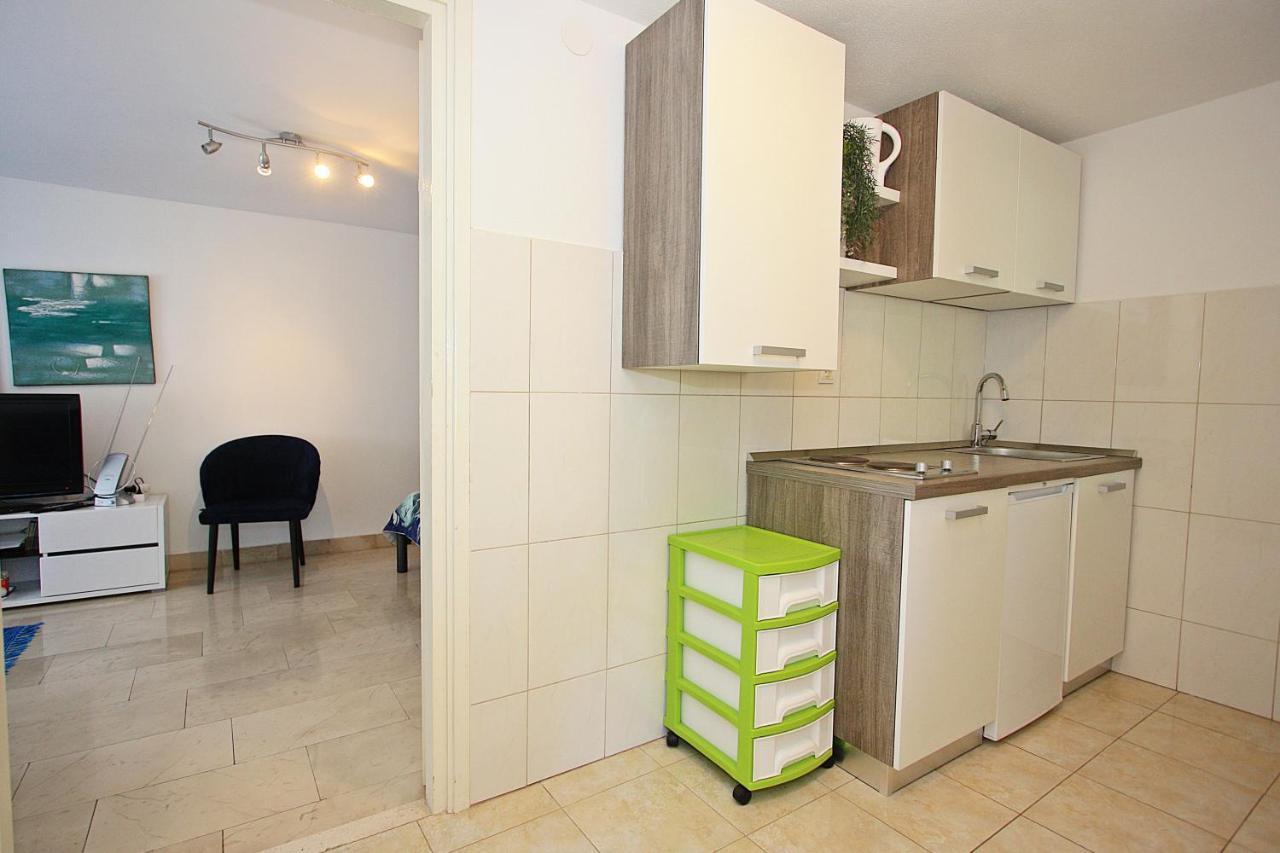 Apartment Zorica Supetar Buitenkant foto