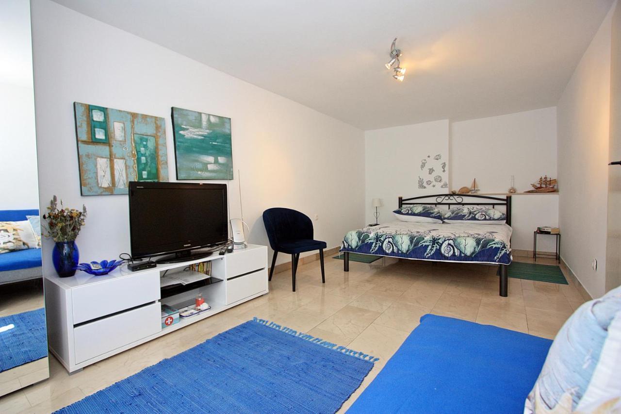Apartment Zorica Supetar Buitenkant foto